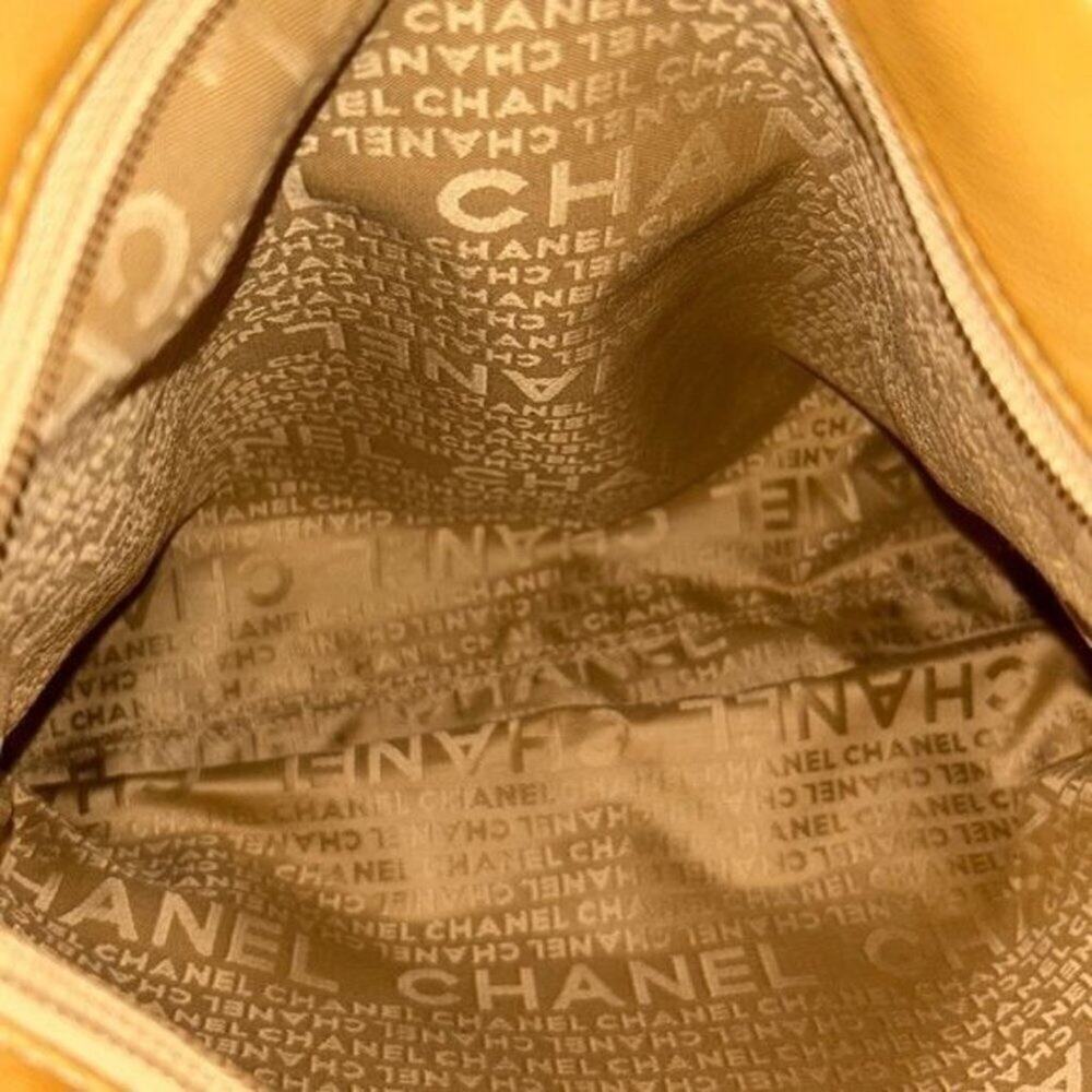 CHANEL Tan Hobo Bag - Picture 10 of 16